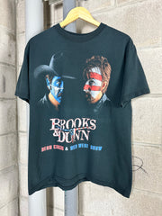 2001 Brooks & Dunn ‘Neon Circus’ Tee